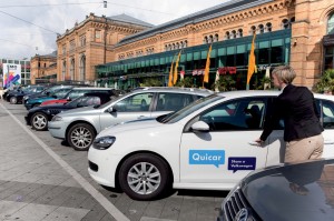 Studierende der Universitäten Braunschweig und Hannover erproben eine neue Carsharing -App für Quicar. 