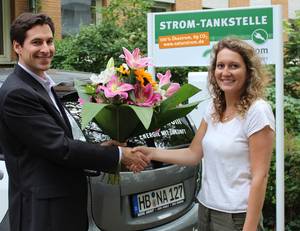 Dank der Naturstrom AG wird das E- Carsharing noch ökologischer. In Düsseldorf wird das Fahren mit 100-prozentigem Ökostrom getestet. 