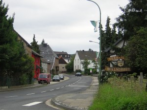 Carsharing im kleinen Eifeldorf: das 1.900-Einwohner zählende Gey setzt fortan auf das Dorfauto.