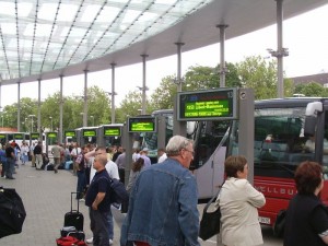 Wettbewerb unter den Fernbus -Betreibern: Experten rechnen mit einer deutlichen Marktbereinigung.